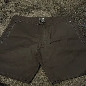 Roark layover shorts. Black, 36